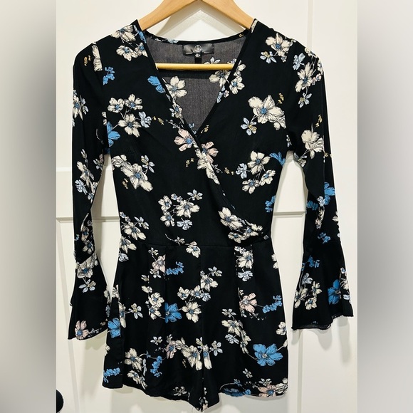 Missguided Pants - Black floral romper, Misguided size 4